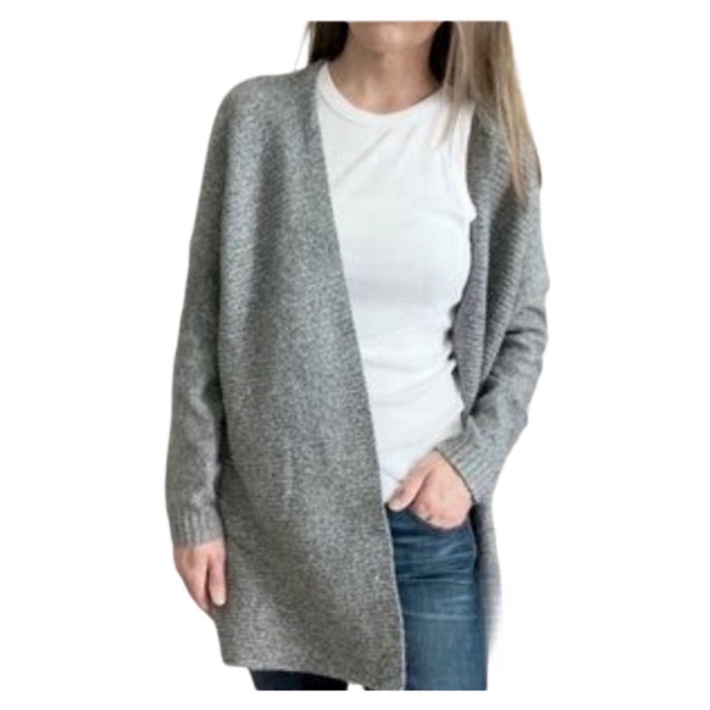 Philomena Petti New York Cardigan Sweater Gray Medium Open Front Ribbed Front
